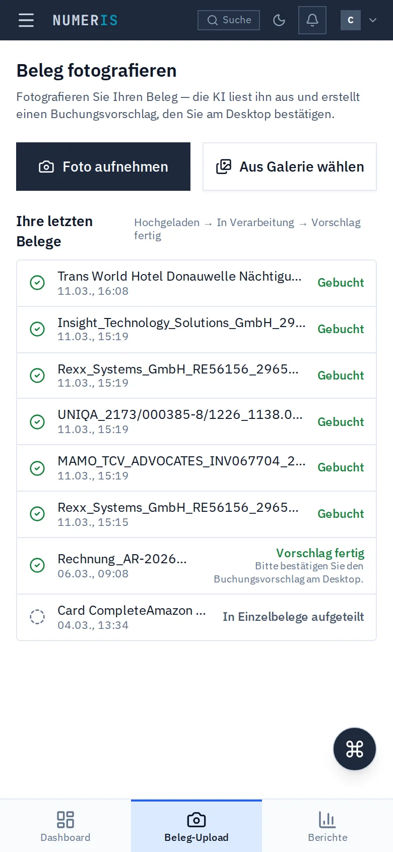 Numeris Beleg-Upload am Smartphone mit den Aktionen Foto aufnehmen und Aus Galerie wählen sowie einer Liste zuletzt hochgeladener Belege.